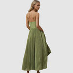 Della | Modern Open-Back Elegance