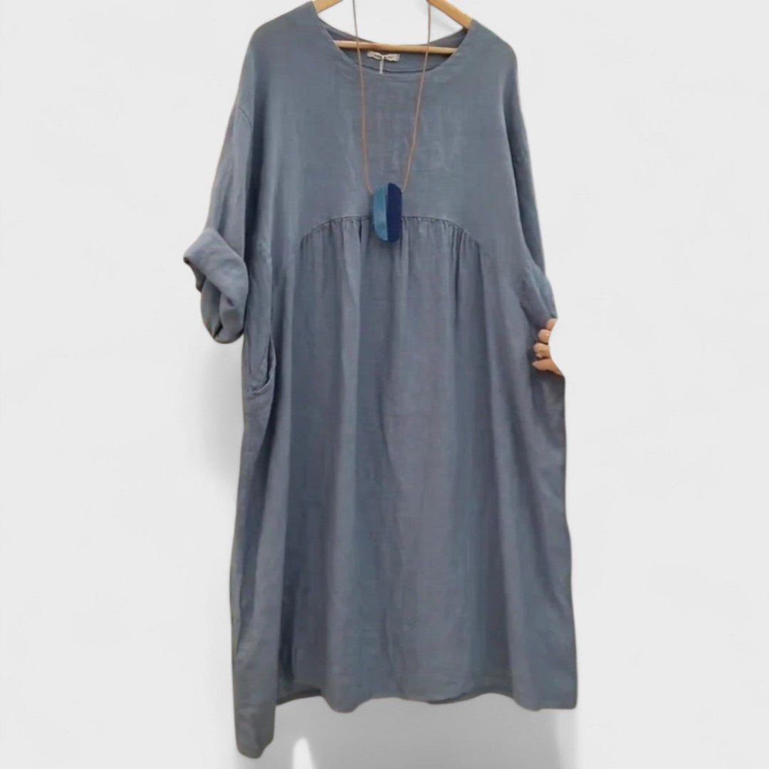 Mandy | Cotton and Linen Dress Light Blue, photo studio