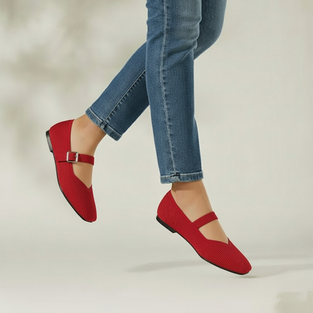 Fiona Mary-Jane Flats Burgundy, photo studio