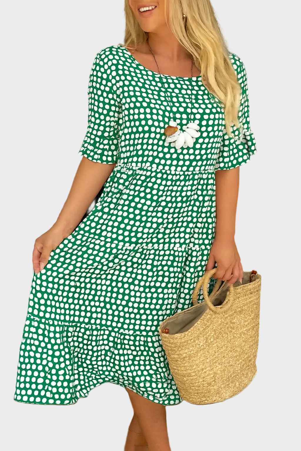 Short-Sleeve Midi Dress Green, photo studio