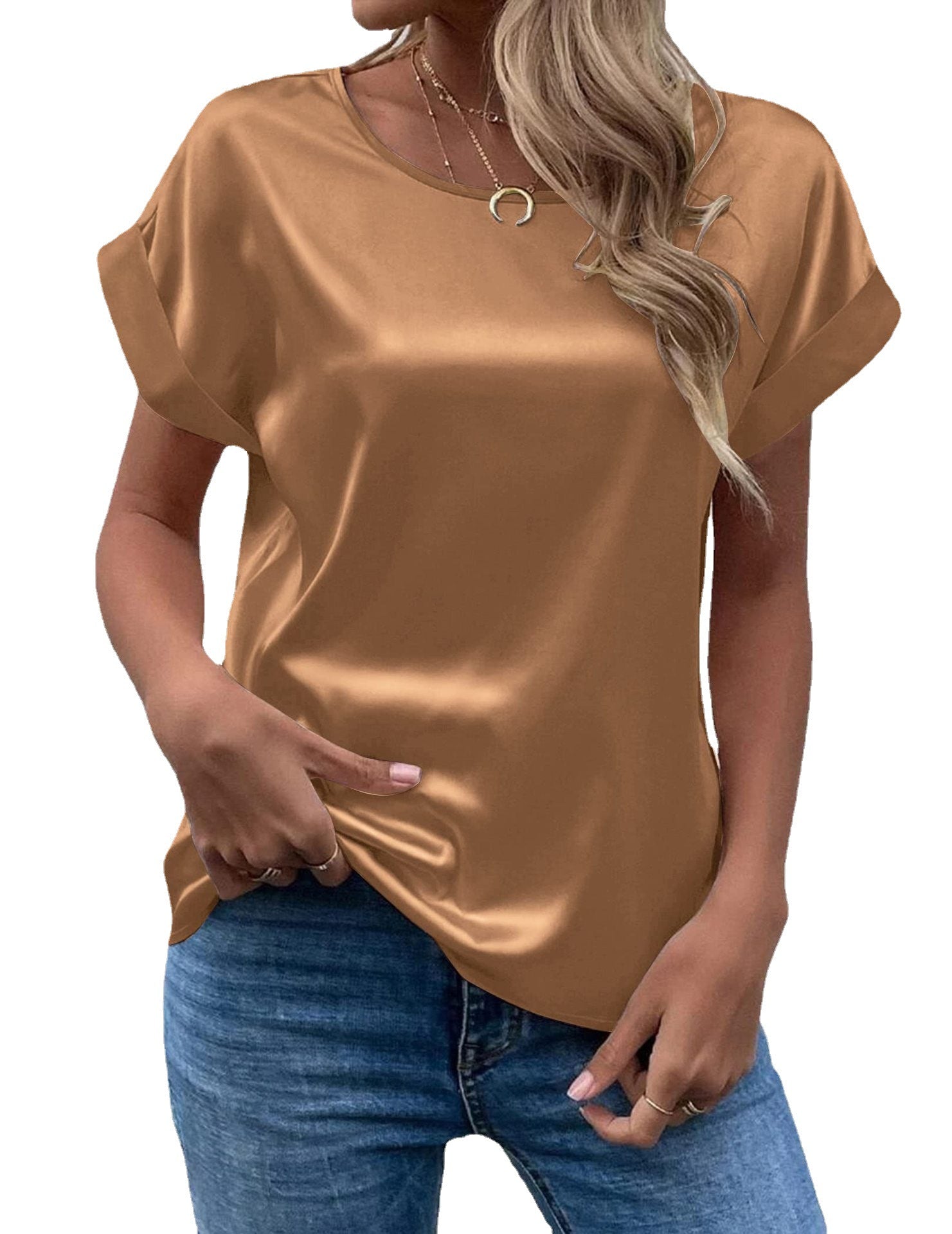 Mireille | Classic On-Trend Blouse Khaki, studio photo