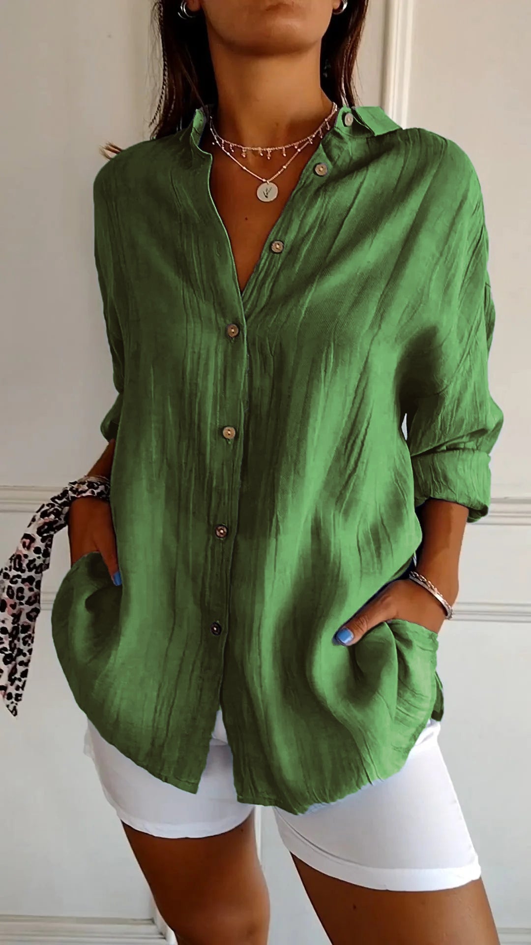 Tamsin | Elegant Oversized Blouse Green, studio photo