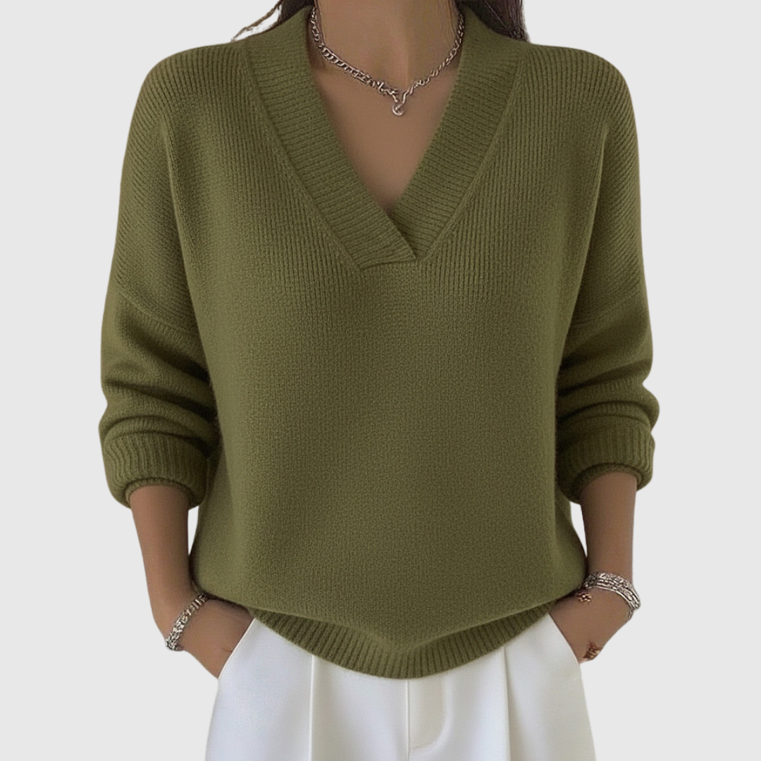 Pink V-Neck Jumper Green, photo studio