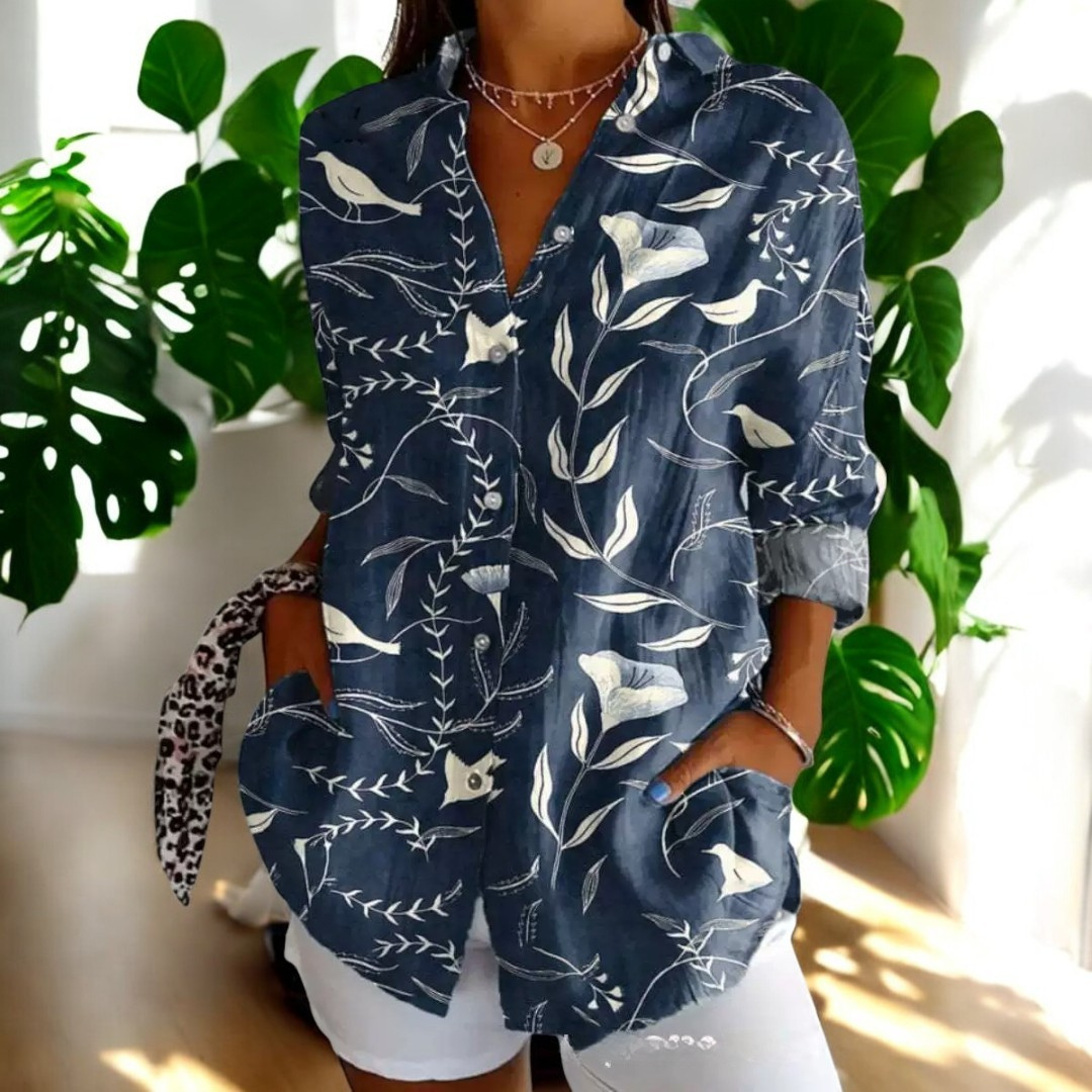 Eunice | On-Trend Printed Blouse Dark Blue, studio photo