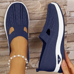 Carry | Knit Slip-On Shoes with a Cut-Out Front
