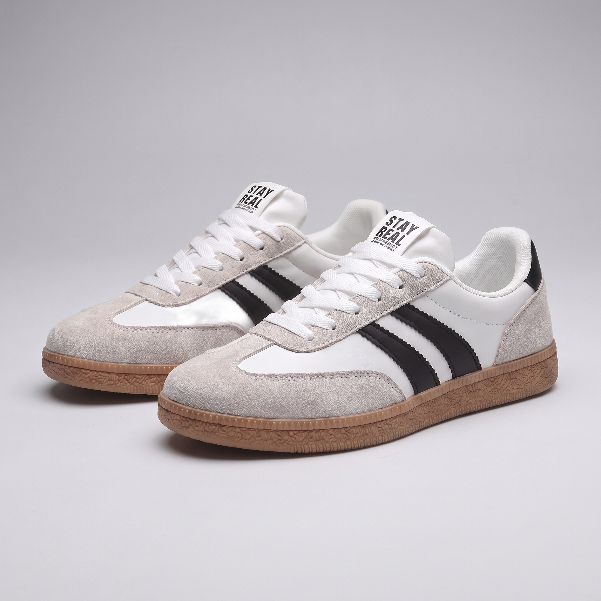 Doveshire | Comfort Shoes with a Soft Lining White, photo studio