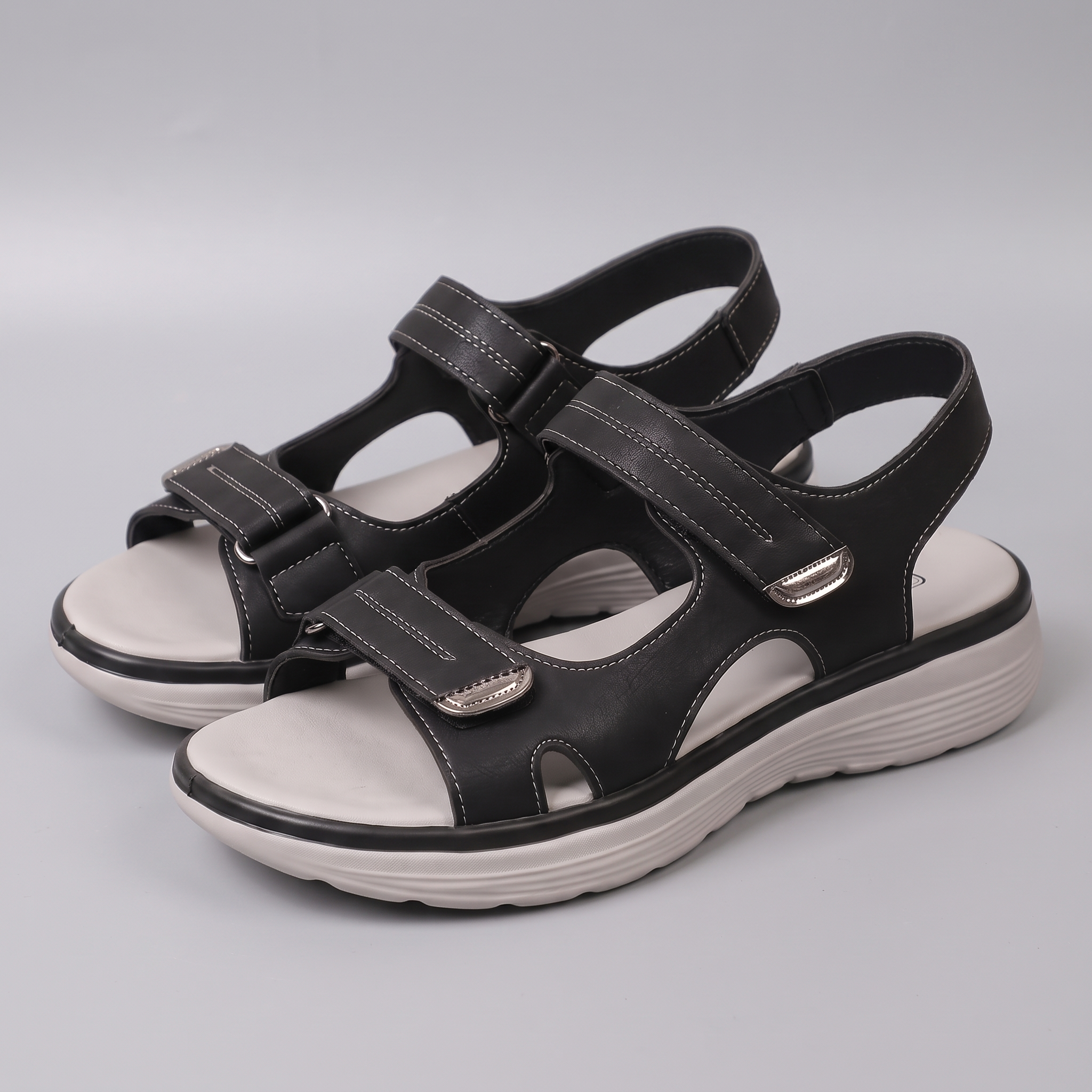 Lydia | Comfort Sandals with Woven Straps Black, photo studio