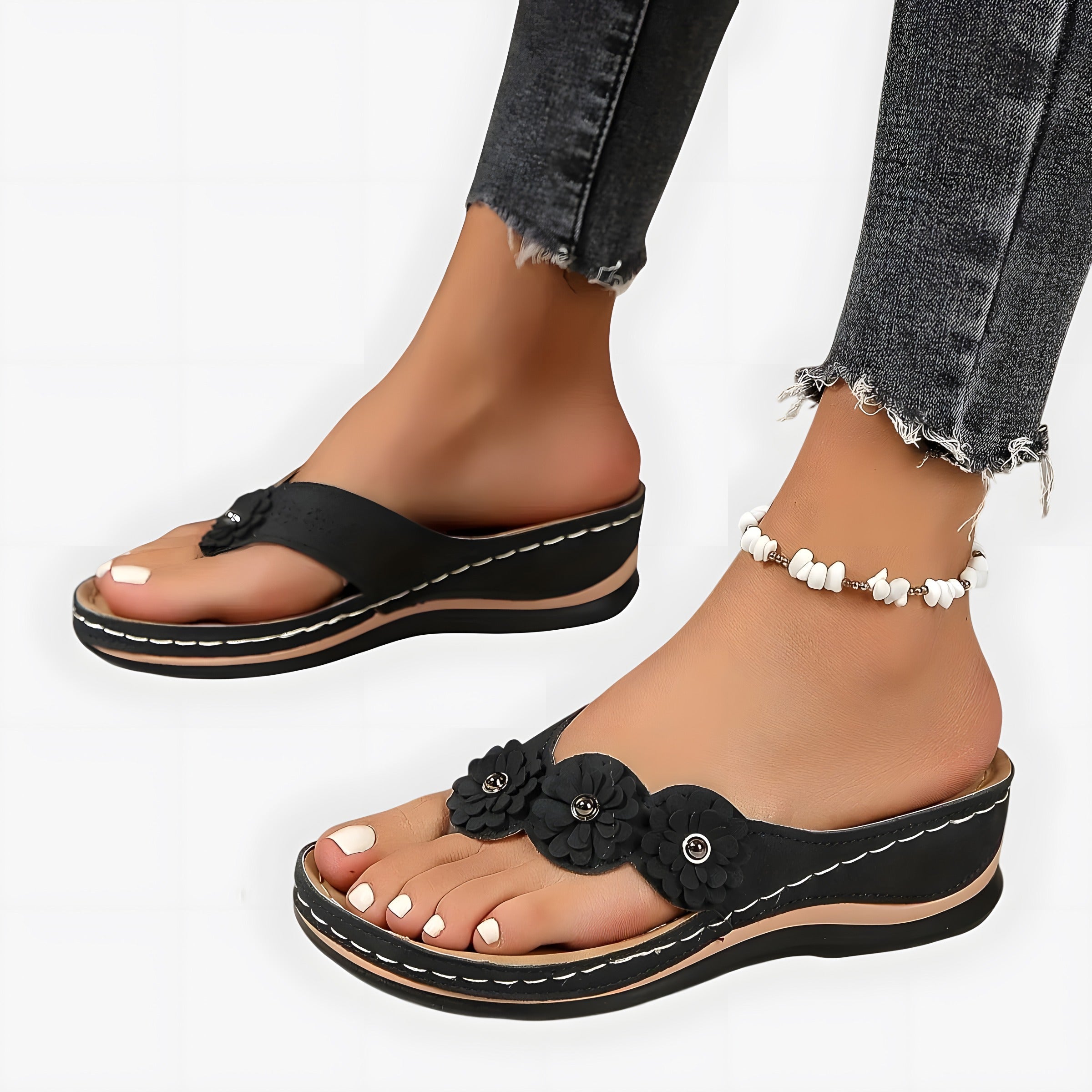 Eleanor | Women's Elegant Orthopaedic Flip Flops Black, photo studio