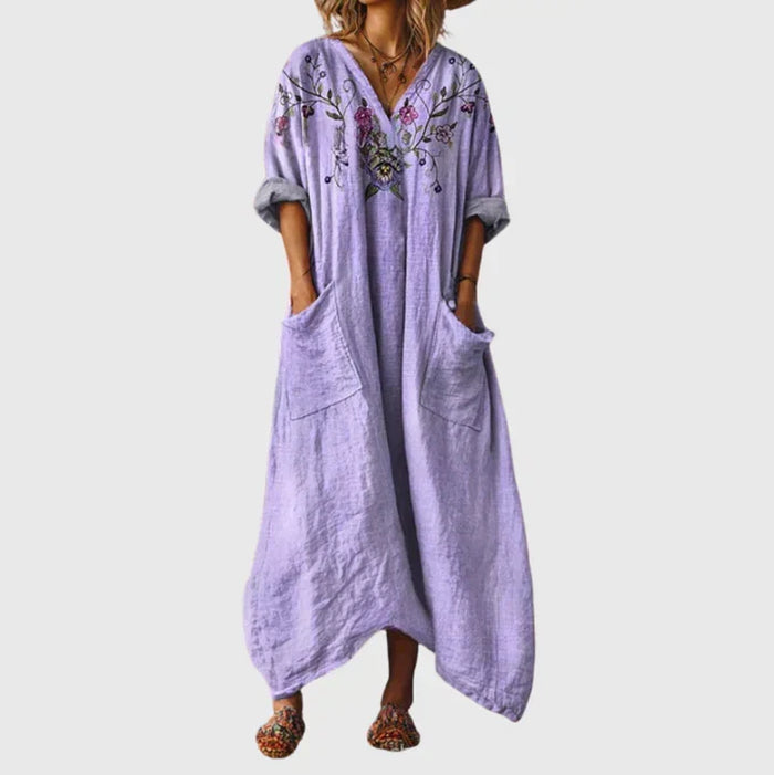 Lexi | Stretch Maxi Dress in Lavender Embroidery