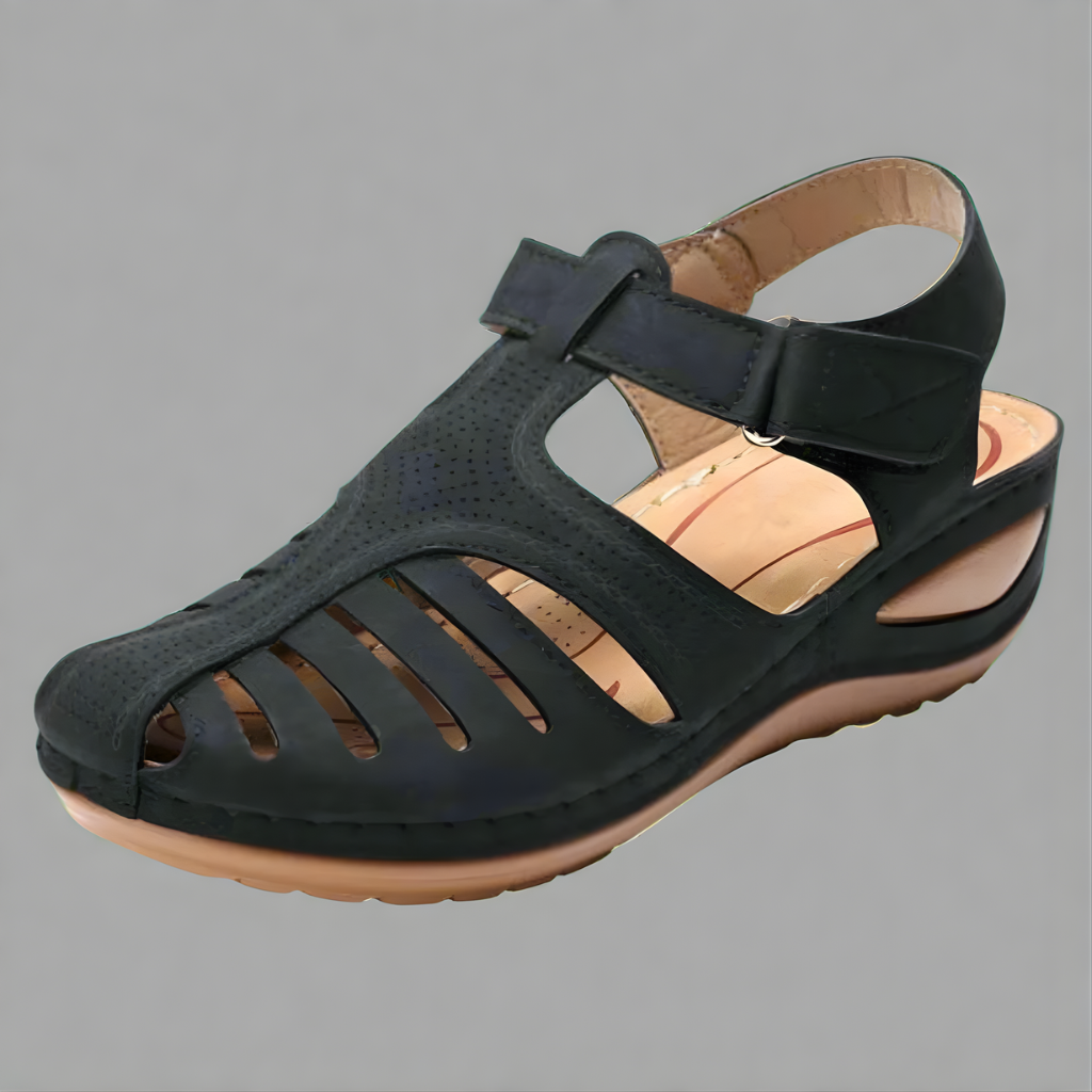 Corinne | Women's Bunion-Friendly Orthopaedic Sandals Black, photo studio