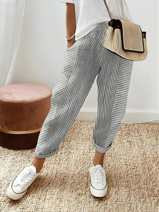 Dahlia Relaxed Fit Trousers Grey, photo studio
