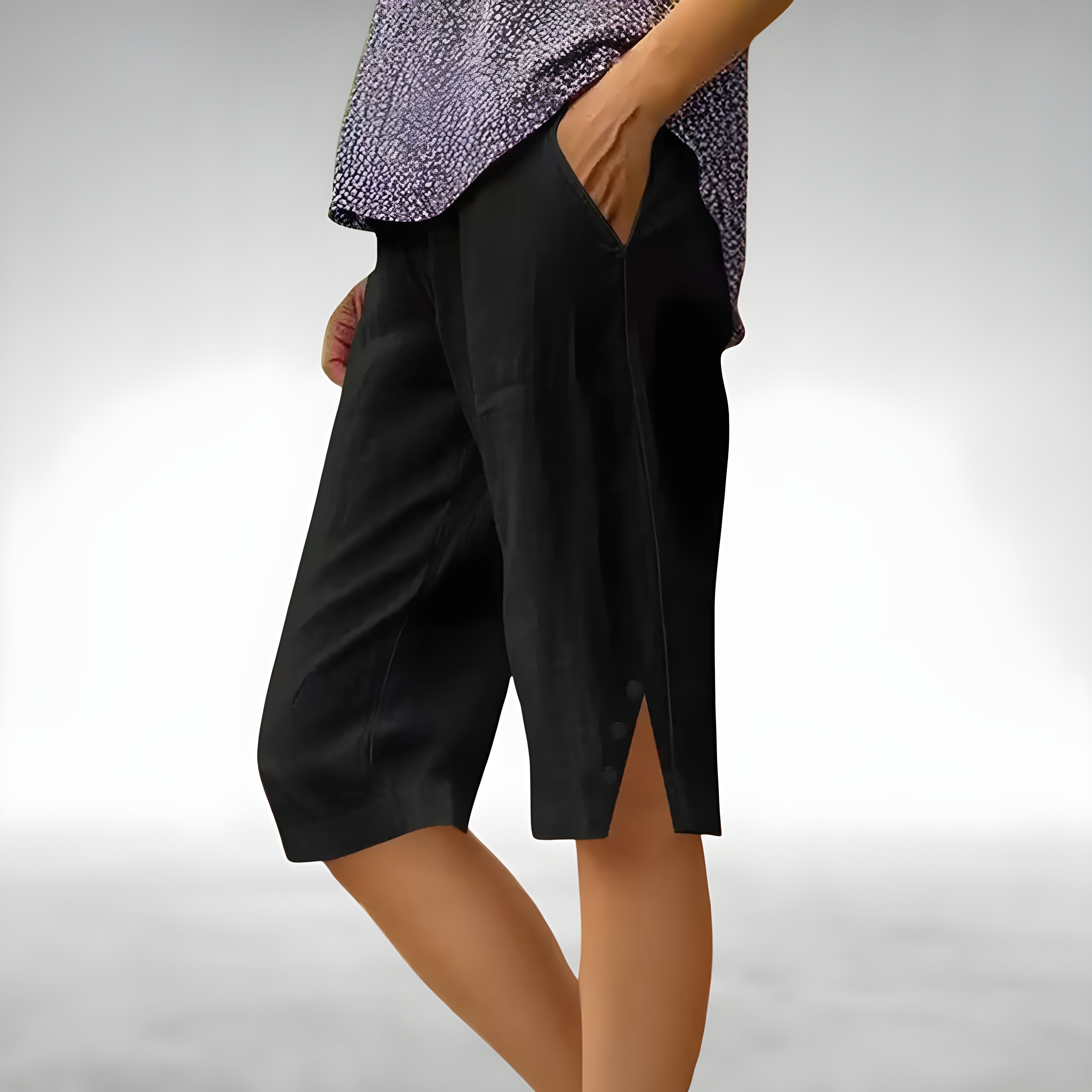 Laurel Lightweight Comfort Shorts Black, photo studio