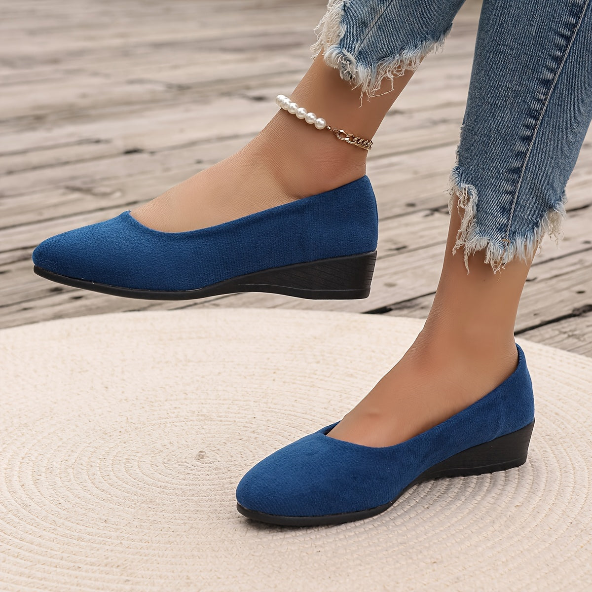 Sarah Wedge Ballerina Flats Blue, photo studio