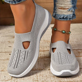Carry | Knit Slip-On Shoes with a Cut-Out Front