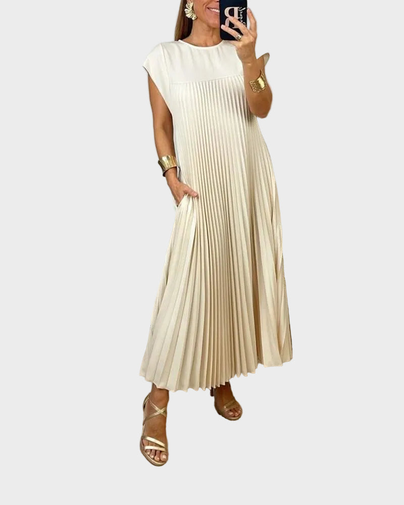 Elowen | Timeless Comfort Dress Beige, photo studio