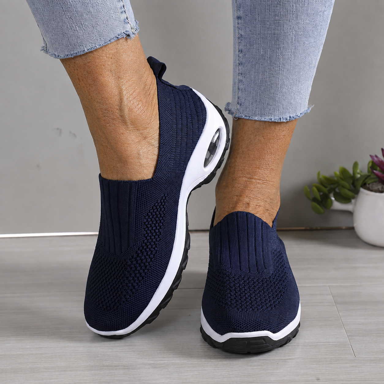 Allie Air Cushion Comfort Sneakers Blue, photo studio
