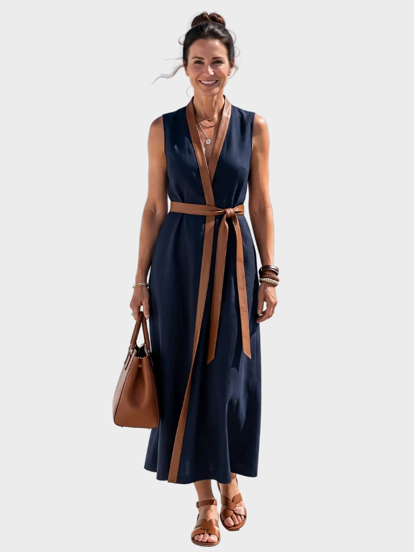 Lydia | Midi Dress with Contrast Detail Navy, photo studio