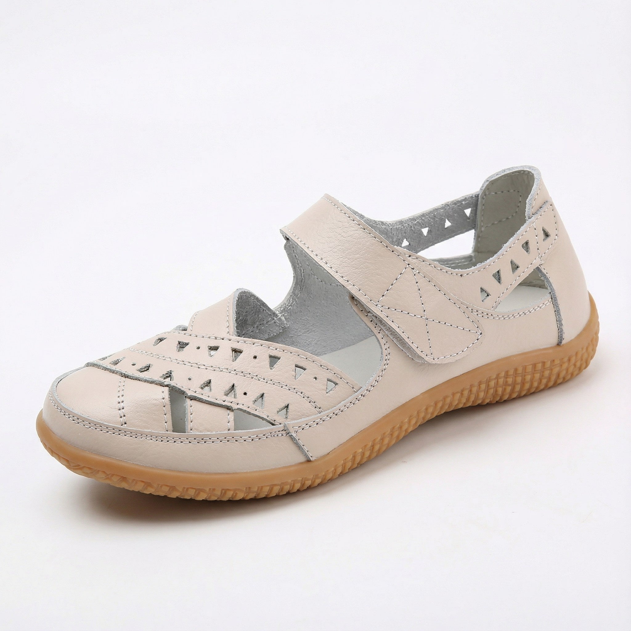 Savia Orthopedic Walking Sandals White, photo studio