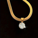 Tuathla | Rhinestone Pendant Necklace