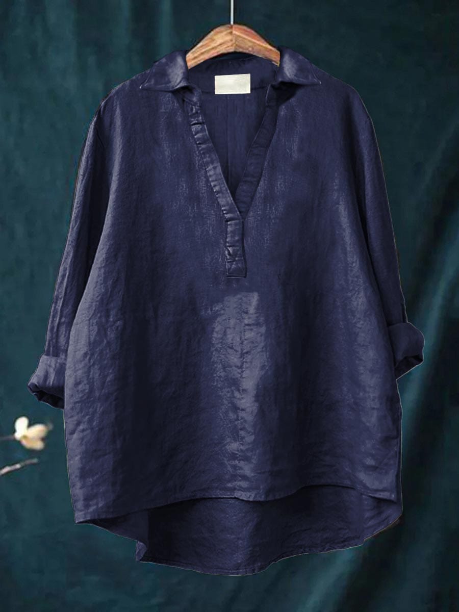 Elegant Summer Blouse in Black Linen Navy, photo studio