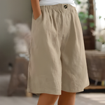 Sabby | Knee-Length Shorts with an Elastic Waist