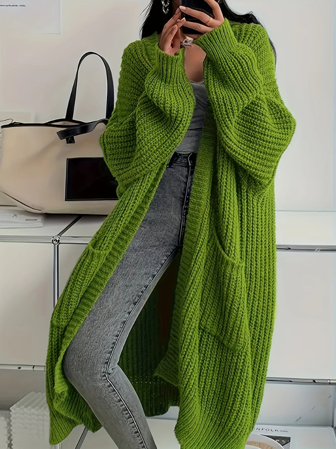 Long Cardigan with Pockets Olive, photo studio