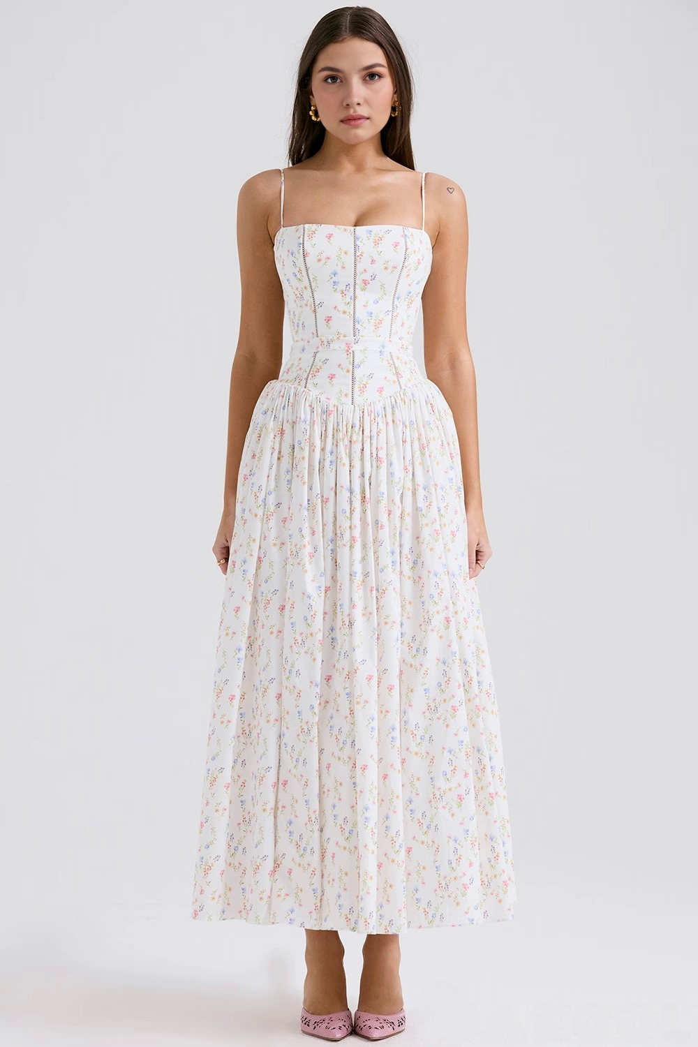 Alexandra | Romantic Dress Floral White, photo studio