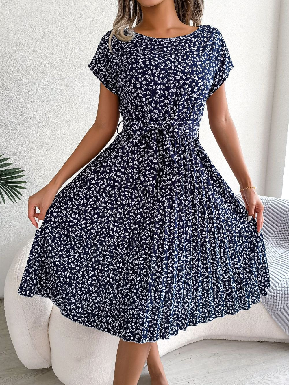 Tilly | Elegant Casual Pleated Dress Dark Blue, studio photo