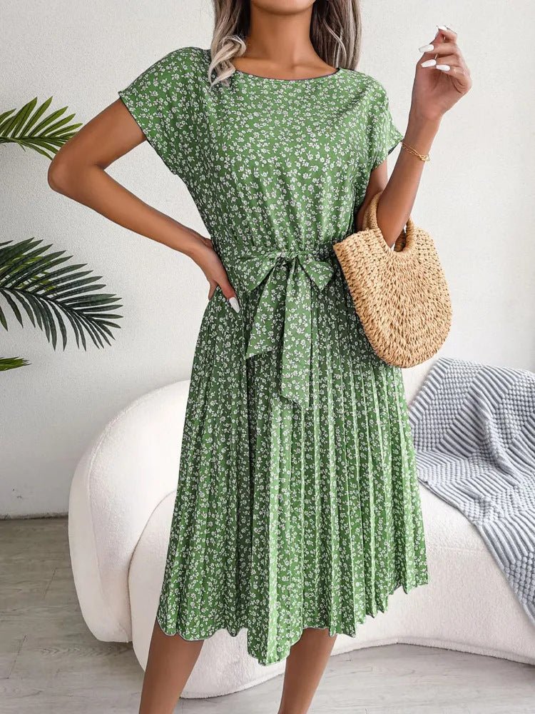 Mischa | Casual Midi Dress Light Green, studio photo
