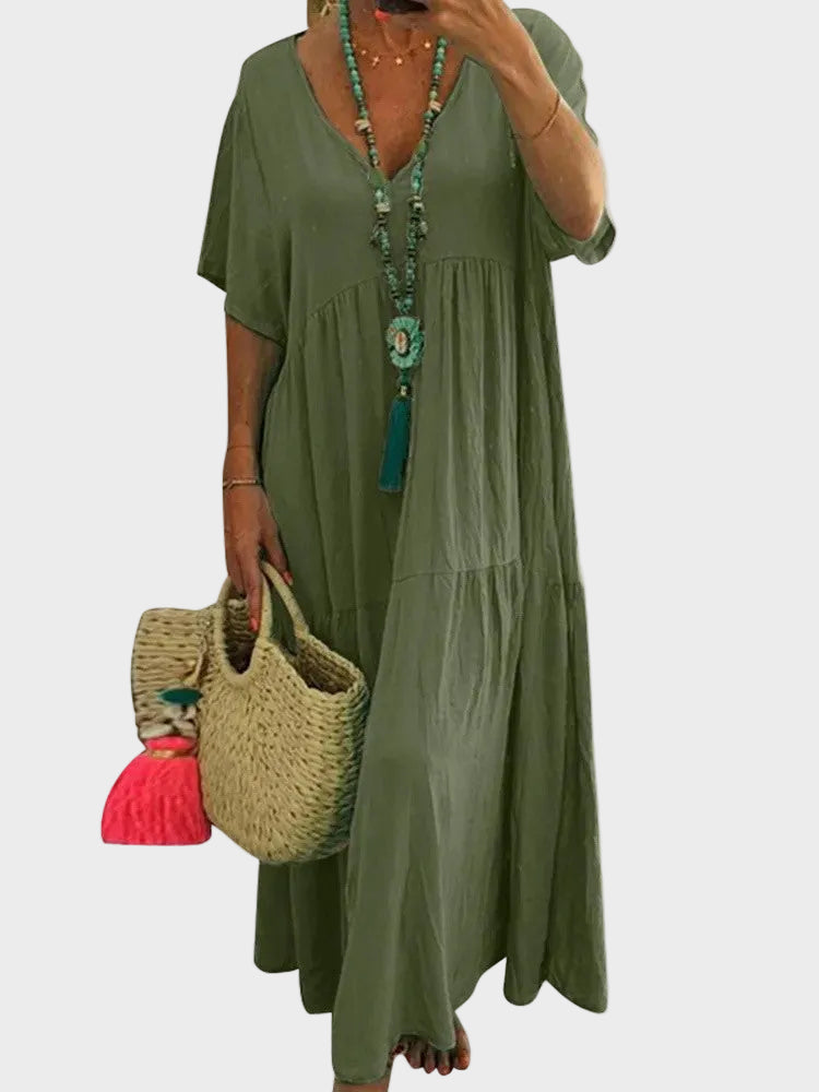 Linnea | Flowy V-Neck Maxi Dress with Ruffles Dark Green, photo studio