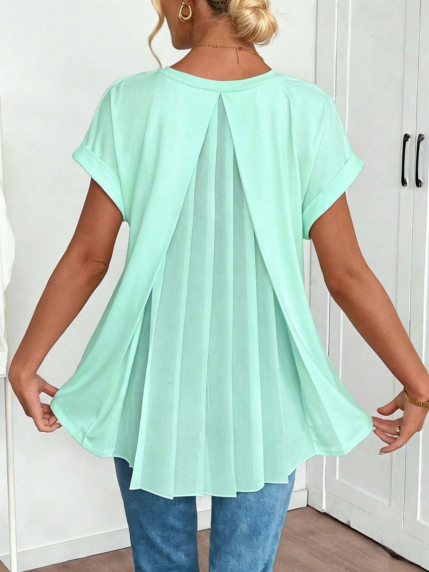 Alina | Elegant Pleated Tunic Light Green, studio photo