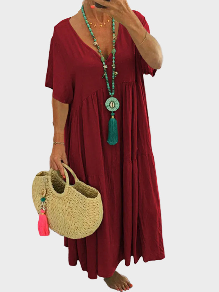 Linnea | Flowy V-Neck Maxi Dress with Ruffles Dark Red, photo studio