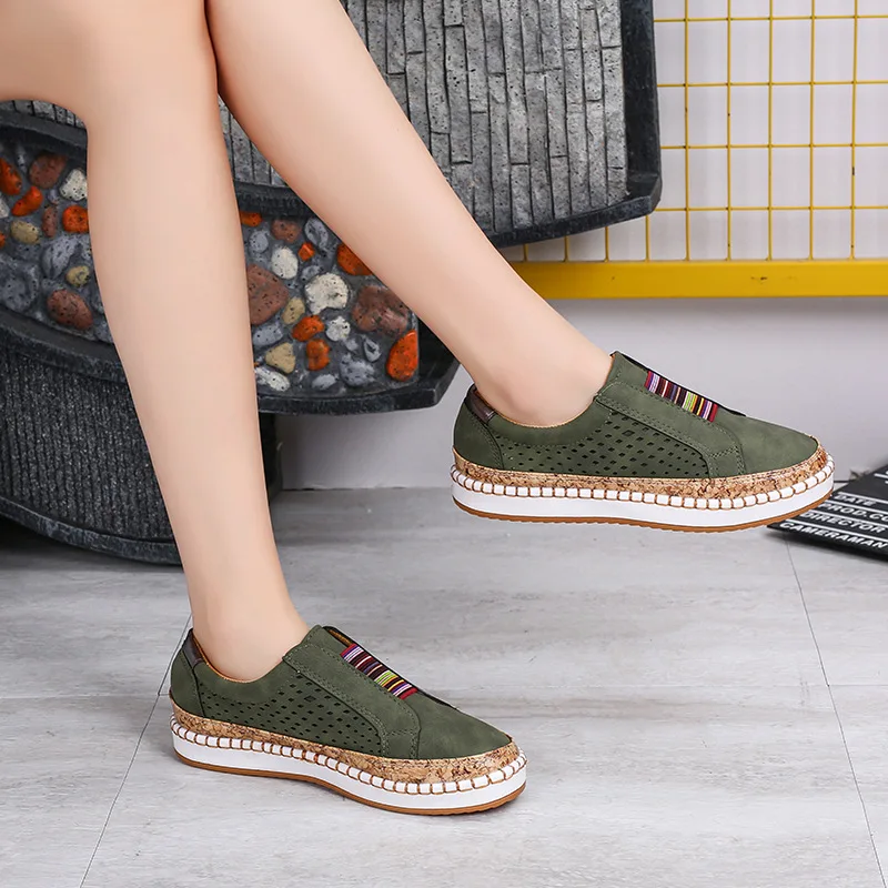 Yara Comfortable Walking Shoes Black, photo studio