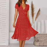 Averil | On-Trend Casual V-Neck Dress
