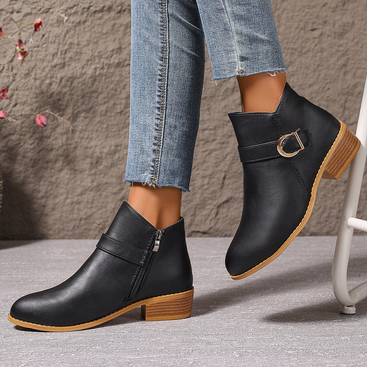Bella Comfort Ankle Boot Black, photo studio