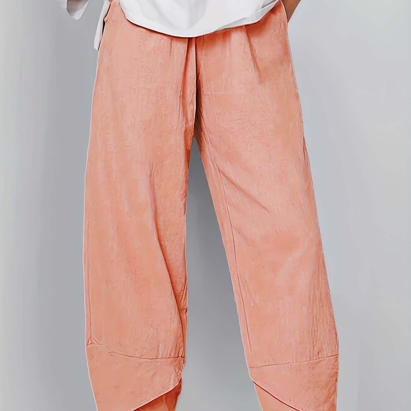 Kaeli Elegant Side-Pocket Trousers Peach, photo studio