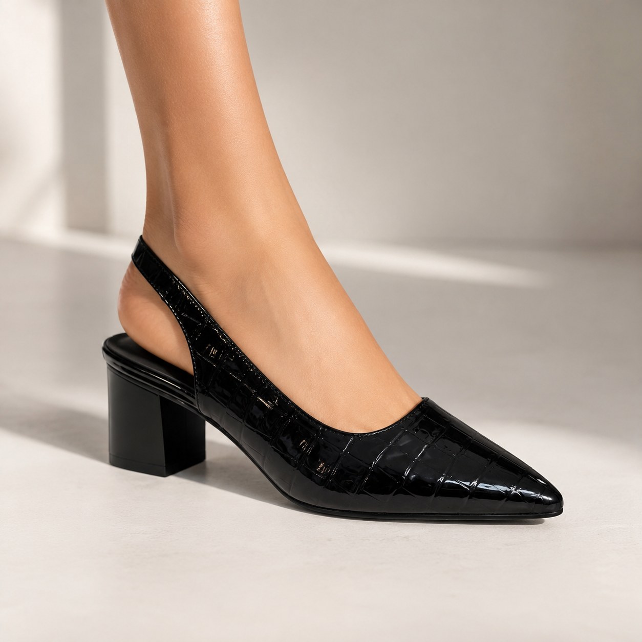 Dani Orthopedic Comfortable Heels Black, photo studio