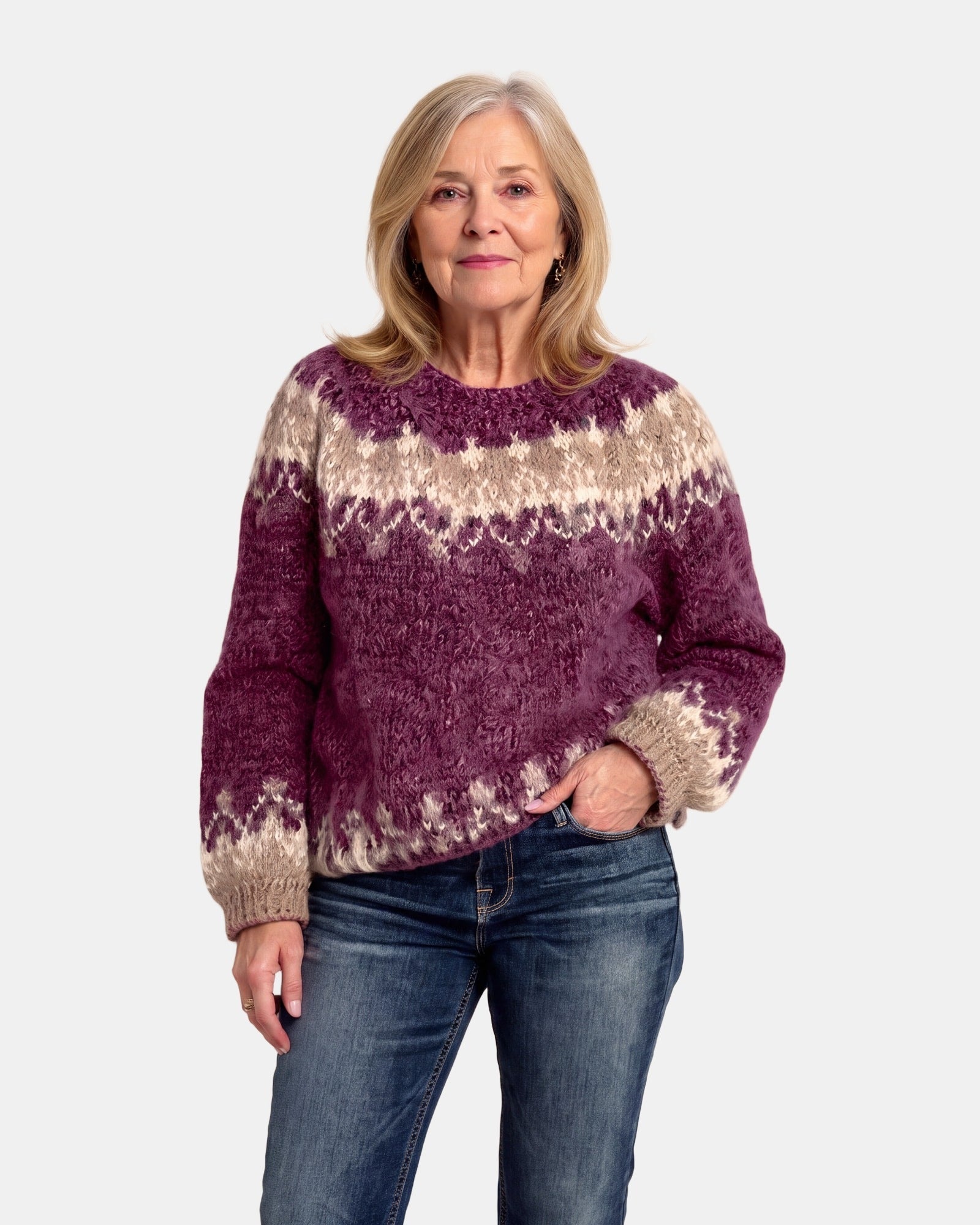 Bark Nordic Jumper Red, photo studio