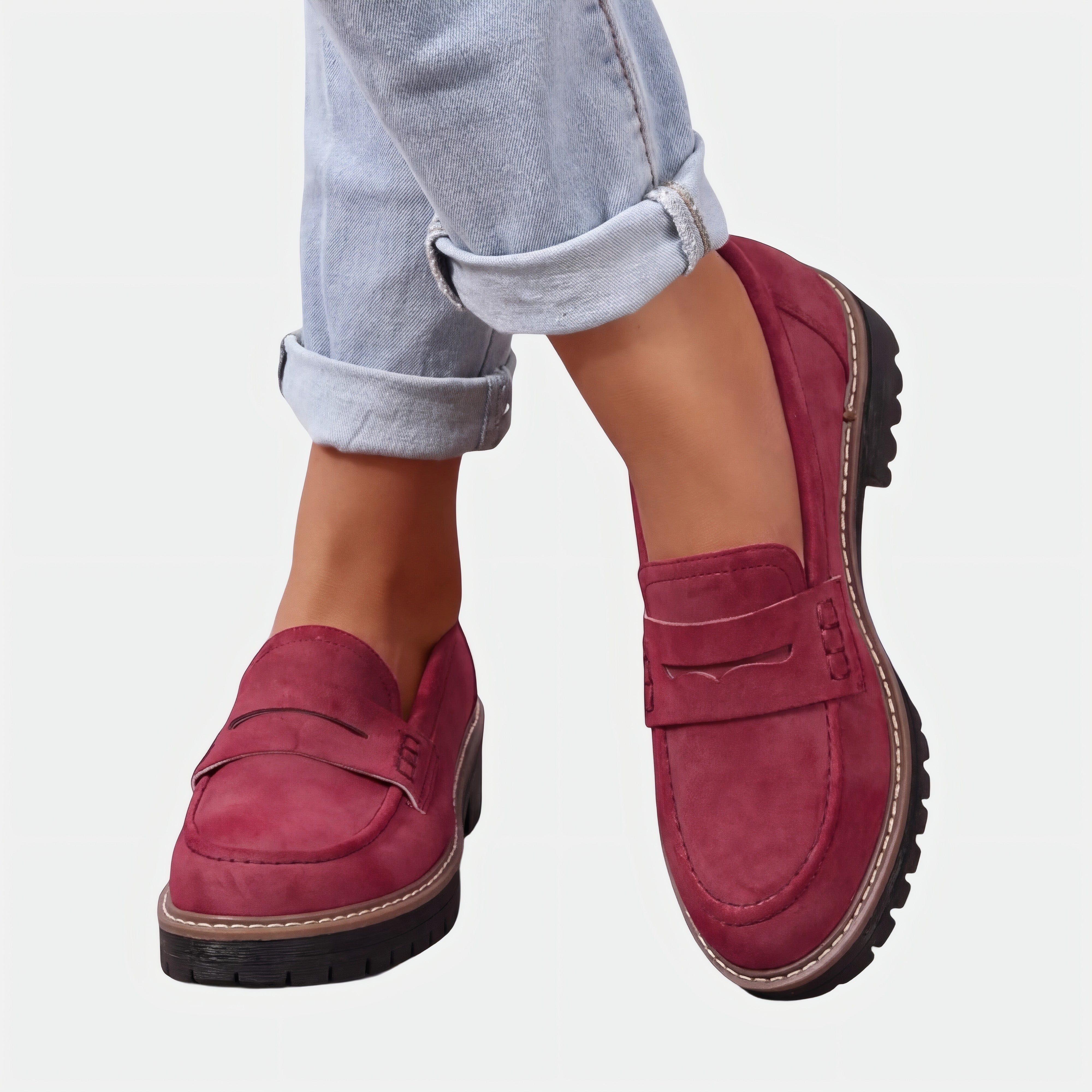 Marion | Comfort Loafers with a Block Heel Red, photo studio