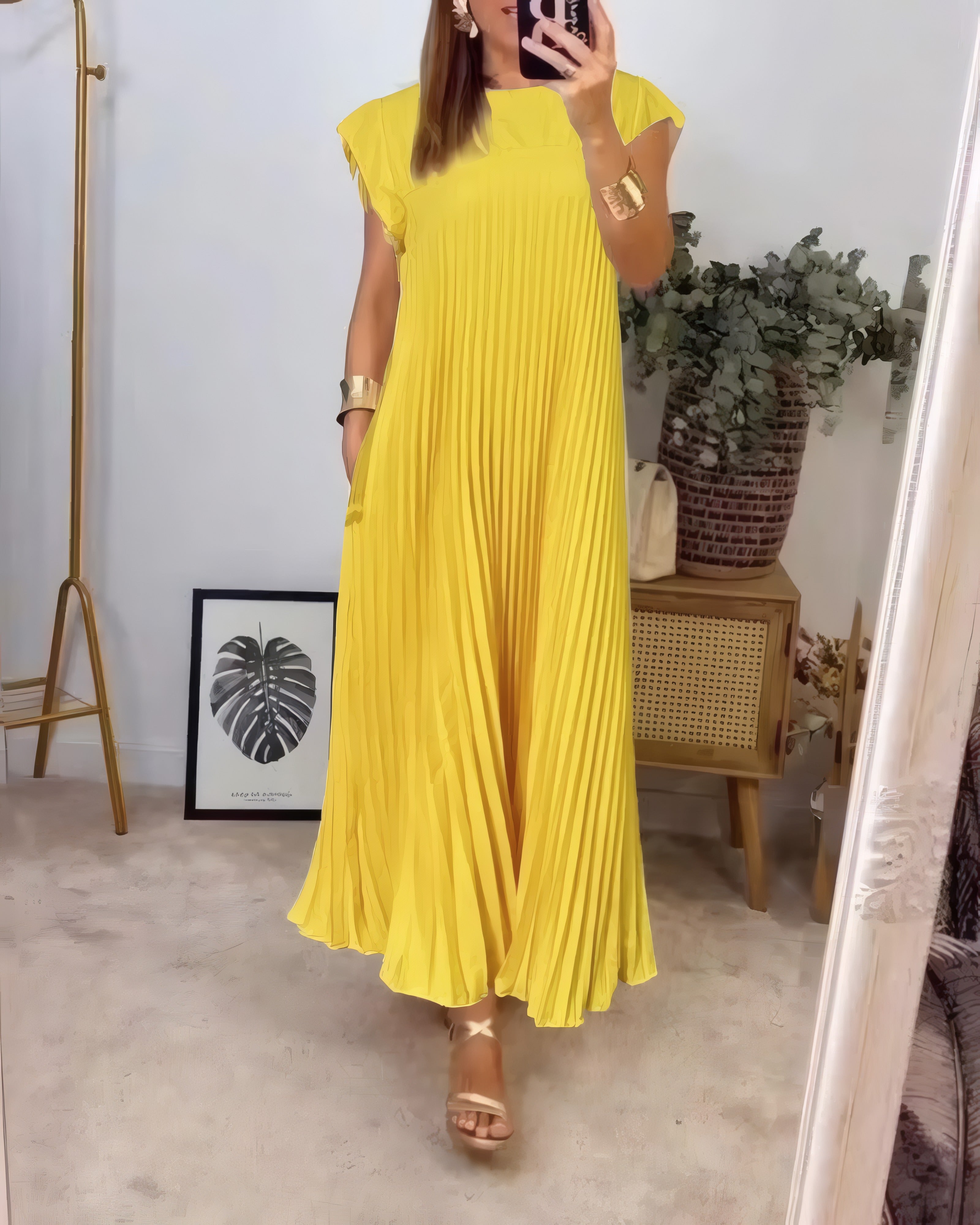 Aggie | Naturally Elegant Flared Pleated Dress Yellow, photo studio