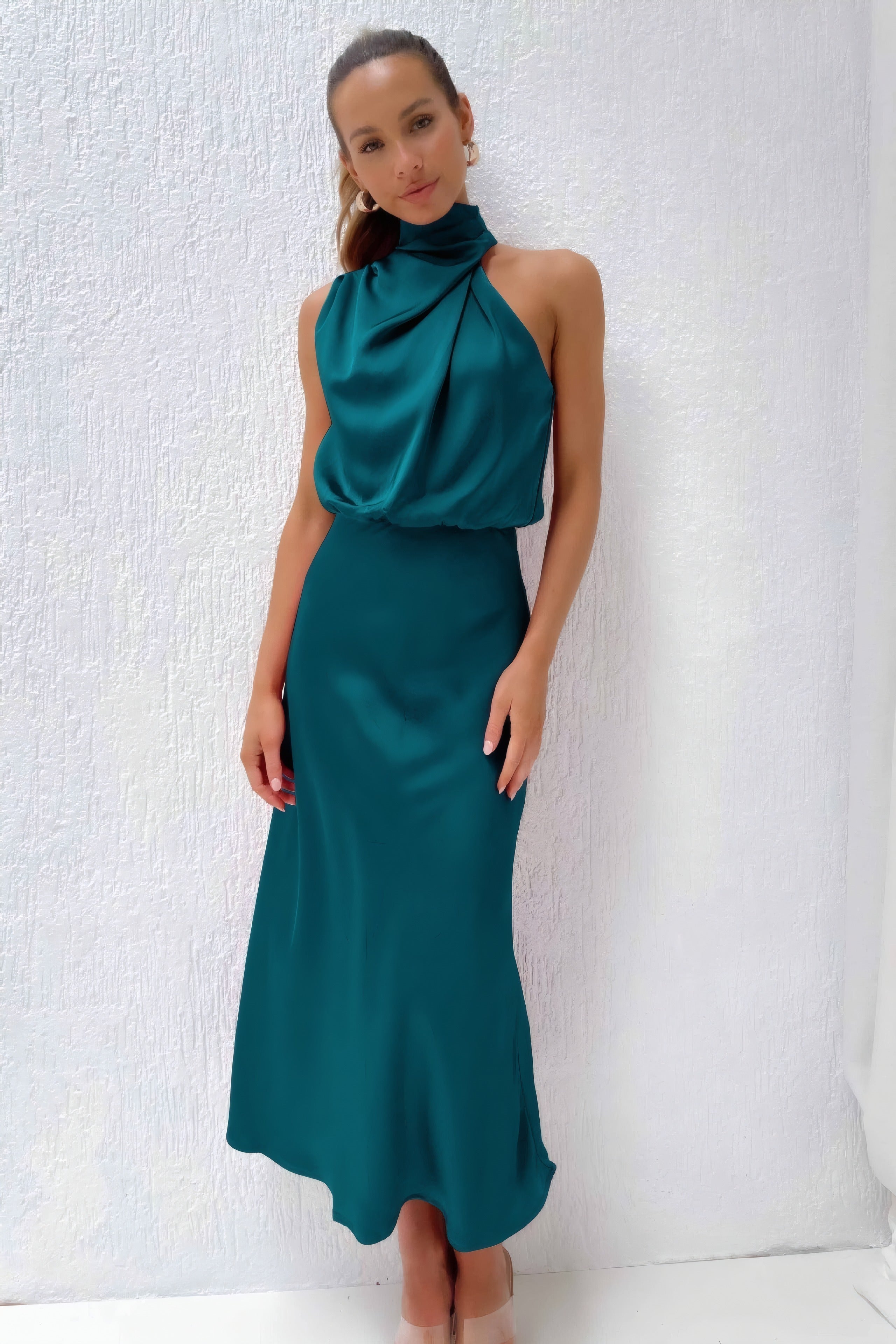 Allie | Evening Dress with Flowy Skirt Turquoise, photo studio