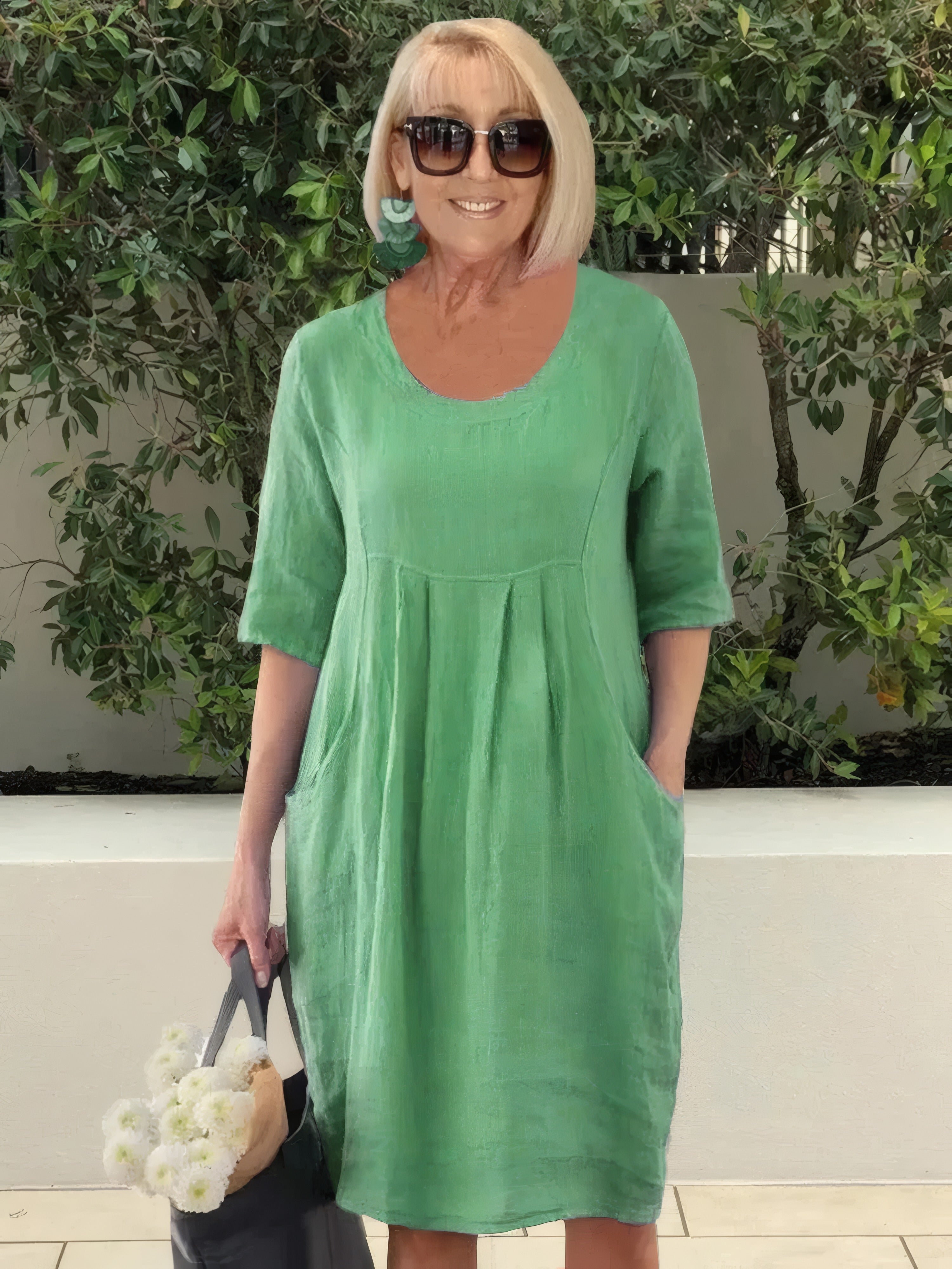 Jackie | Summer Tunic Dress with Pockets Green, photo studio