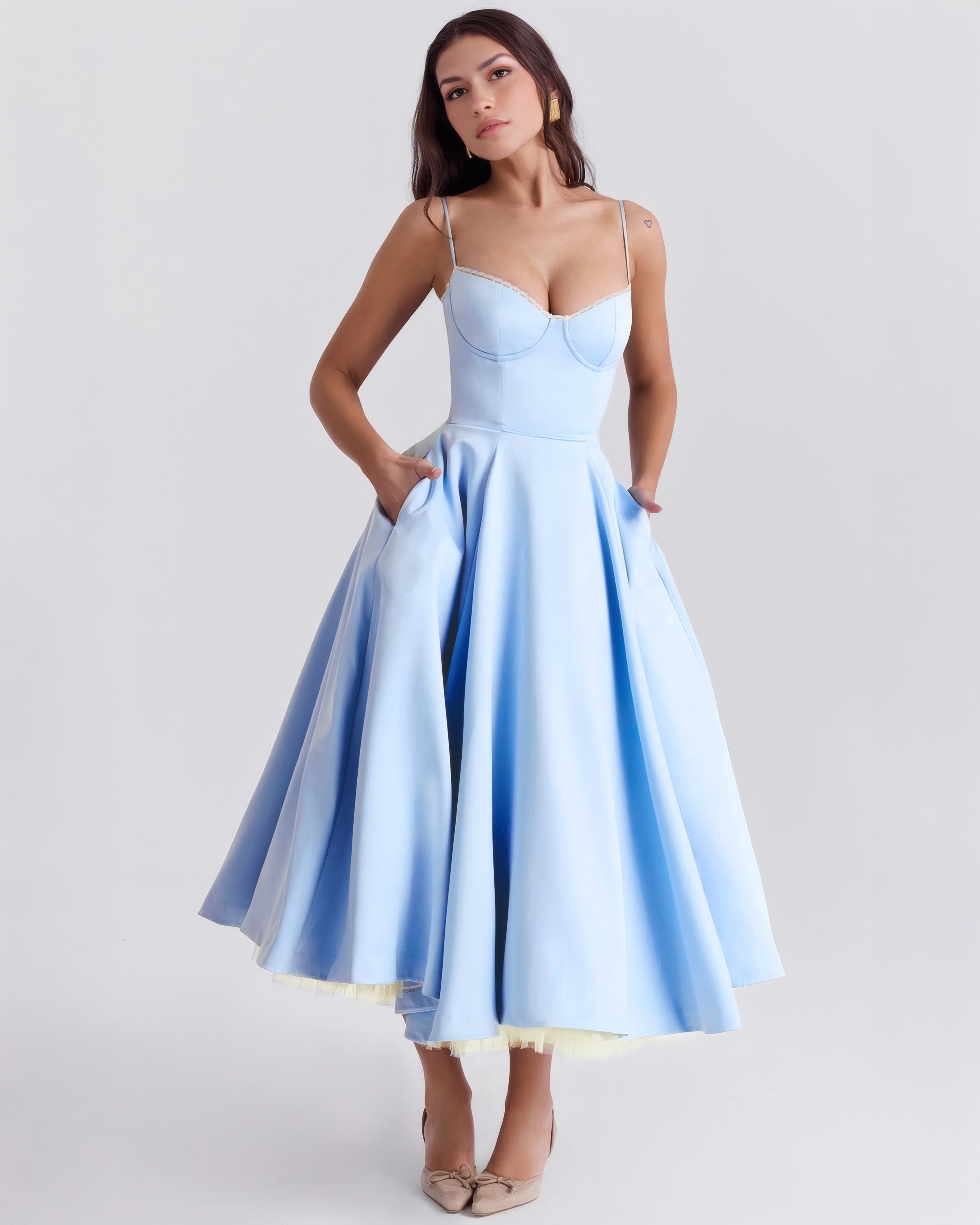 Inez | Elegant Midi Dress Baby Blue, photo studio