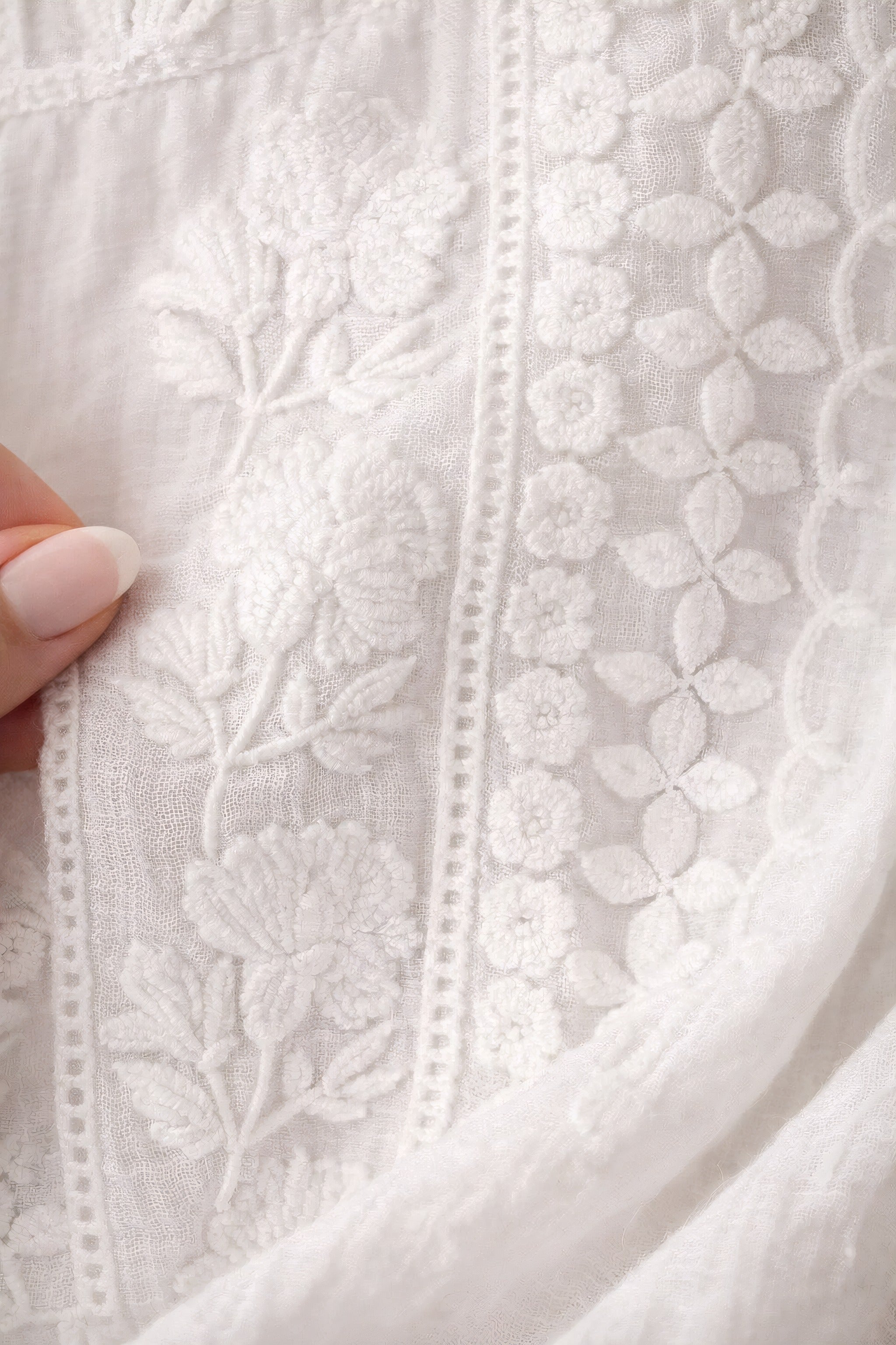 Dina | Round-Neck Blouse with Elastic Cuffs White, photo studio