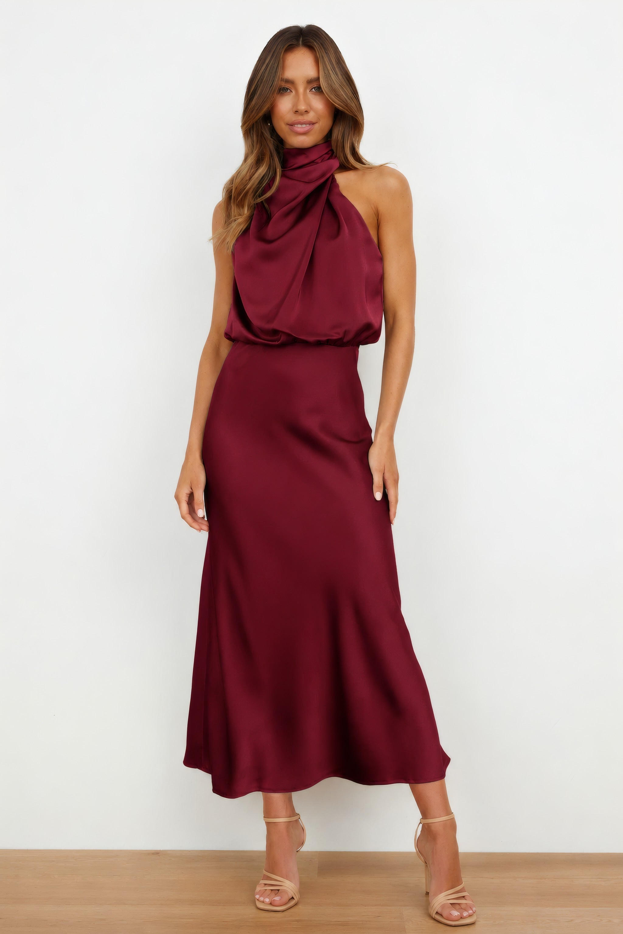 Allie | Evening Dress with Flowy Skirt Burgundy Red, photo studio