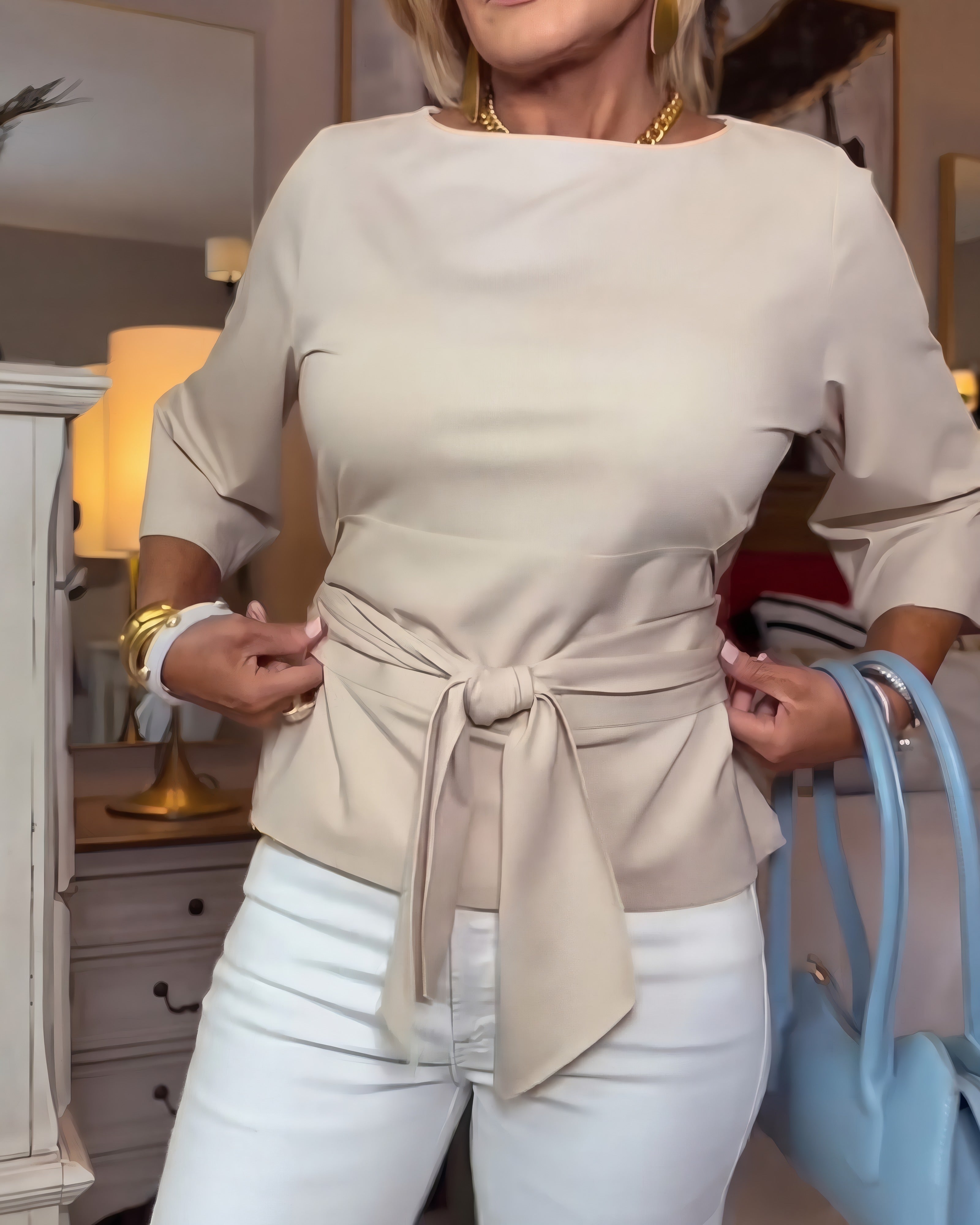 Bettina | Tie-Waist Blouse Apricot, photo studio