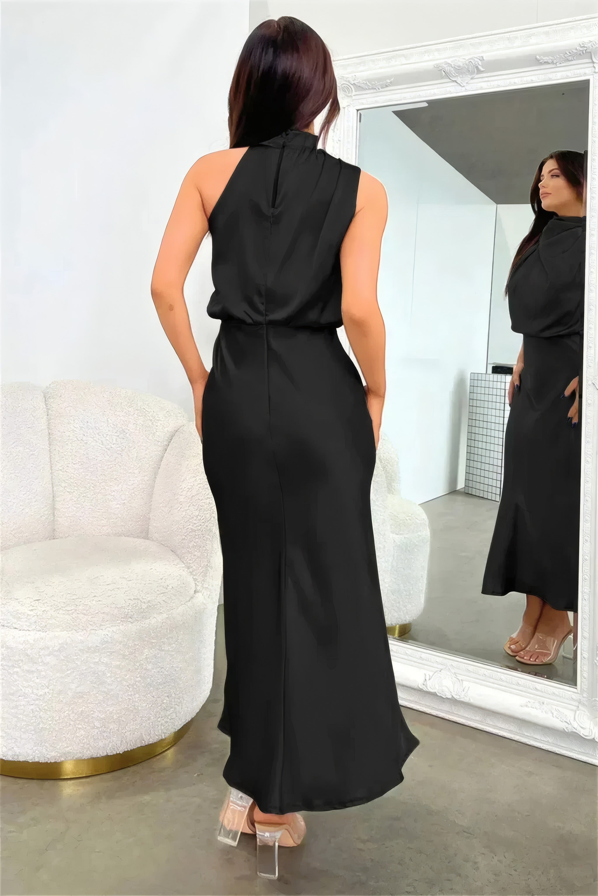Allie | Evening Dress with Flowy Skirt Black, photo studio