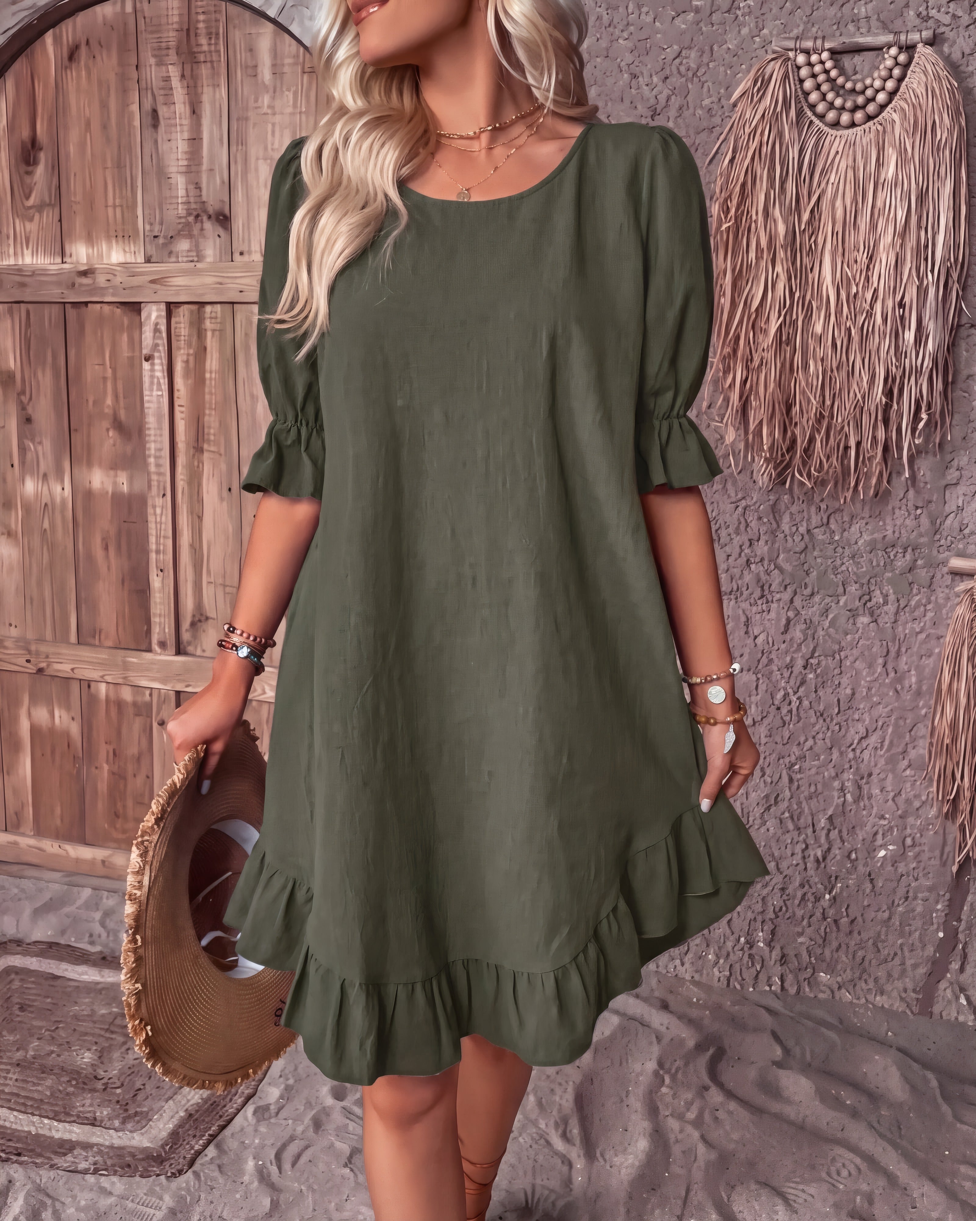 Iona | On-Trend Short Dress Green, photo studio