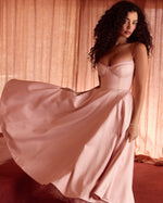 Inez | Elegant Midi Dress