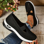 Carry | Knit Slip-On Shoes with a Cut-Out Front